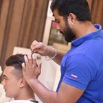 মুন্না এন্ড গাইস